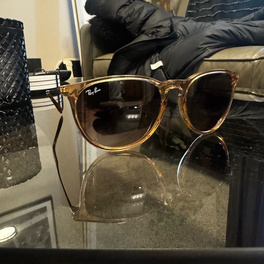 Ray-Ban Erika peach sunglasses